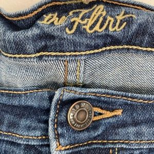 Flirt Jeans ON  16 Short. Stretch.